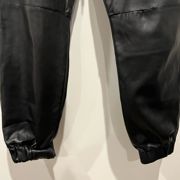 Bohme Sahara Vegan Faux Leather Women’s Black Jogger Pants Size Medium - Picture 5 of 15